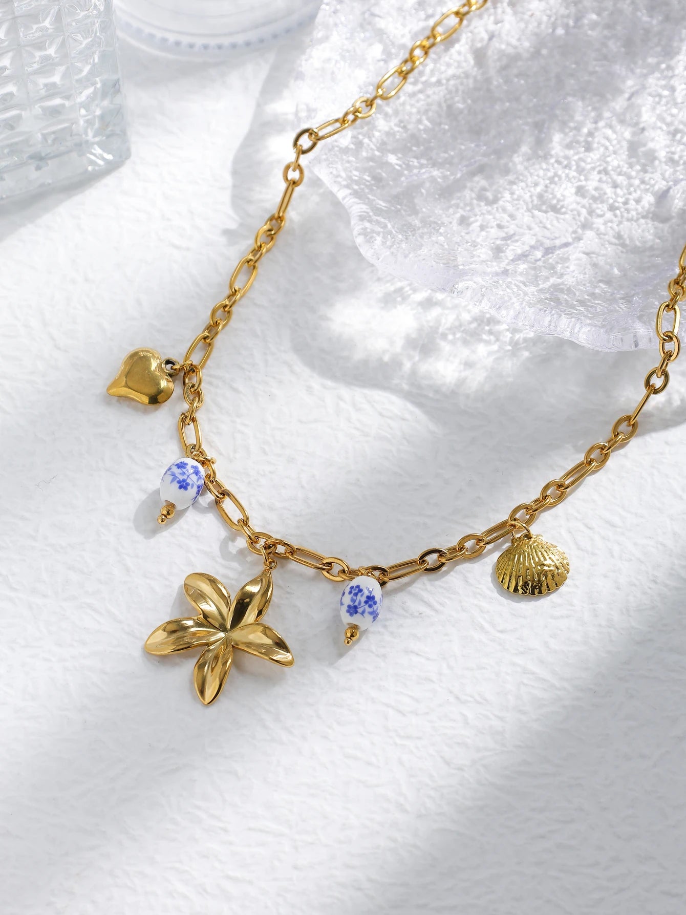 Collier Doré Pendentif Cœur Porcelaine Fleur