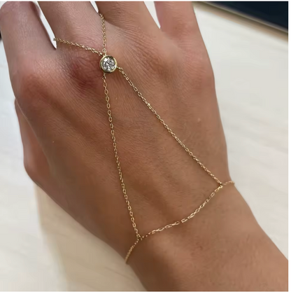 Bracelet chaîne de main doré avec perles