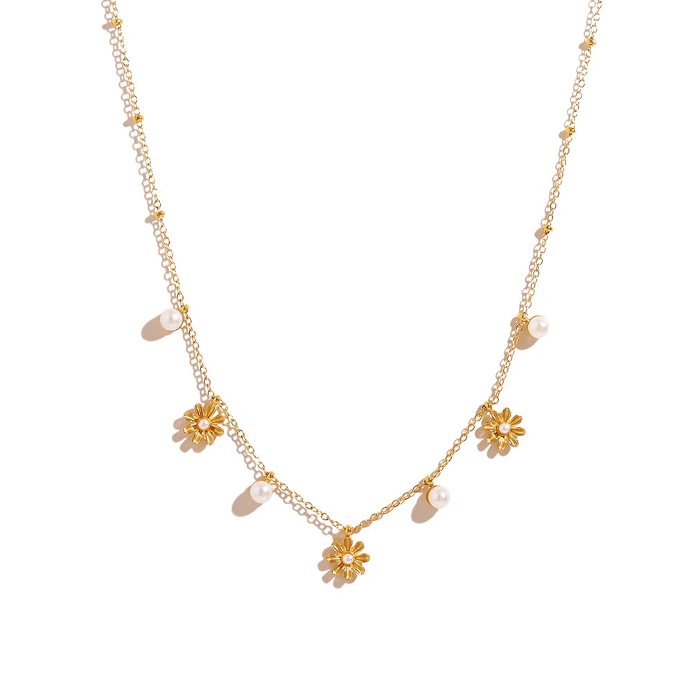 Collier pendentif fleur avec perle